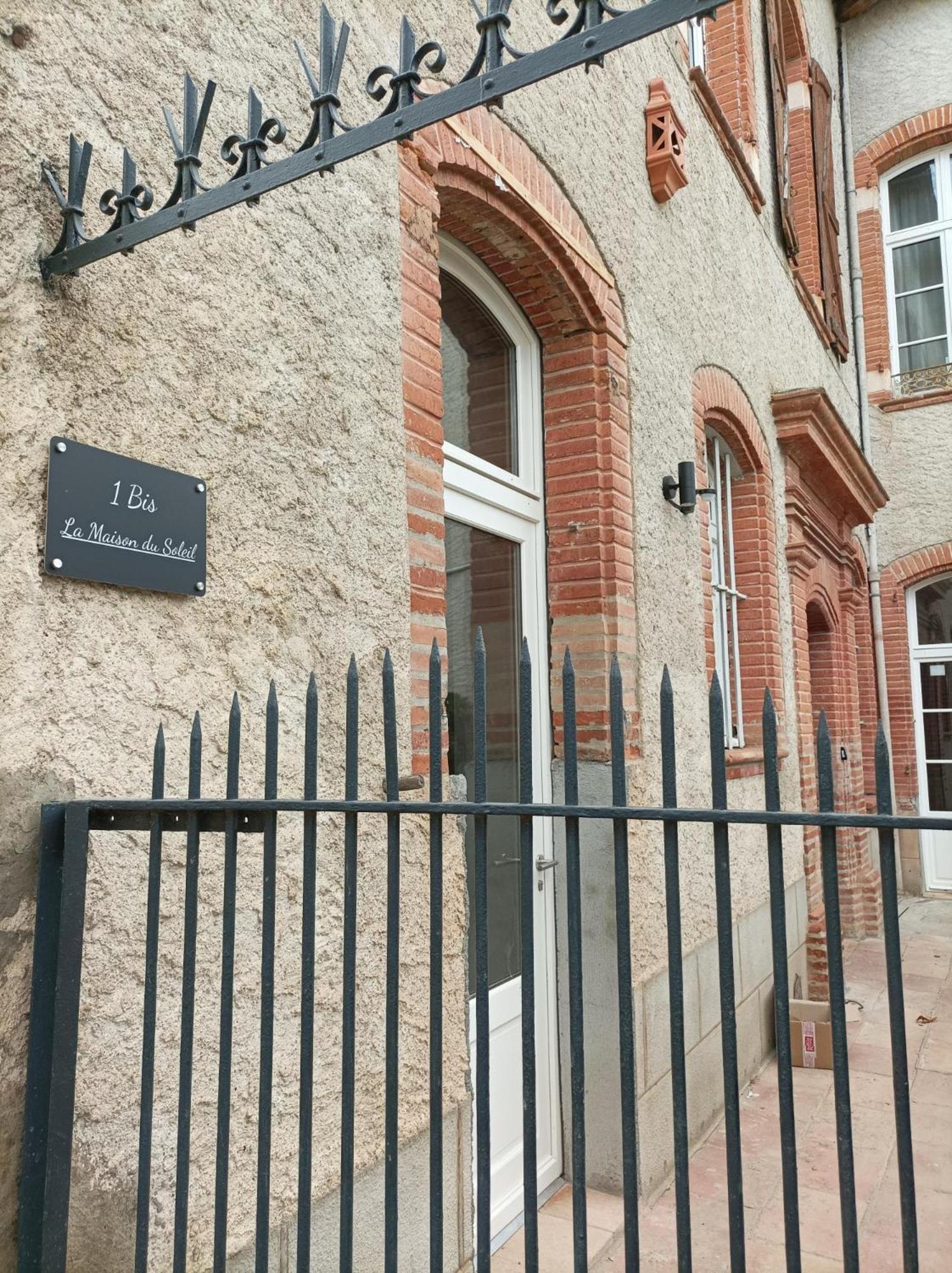 La Maison Du Soleil LʼIsle-Jourdain Eksteriør bilde